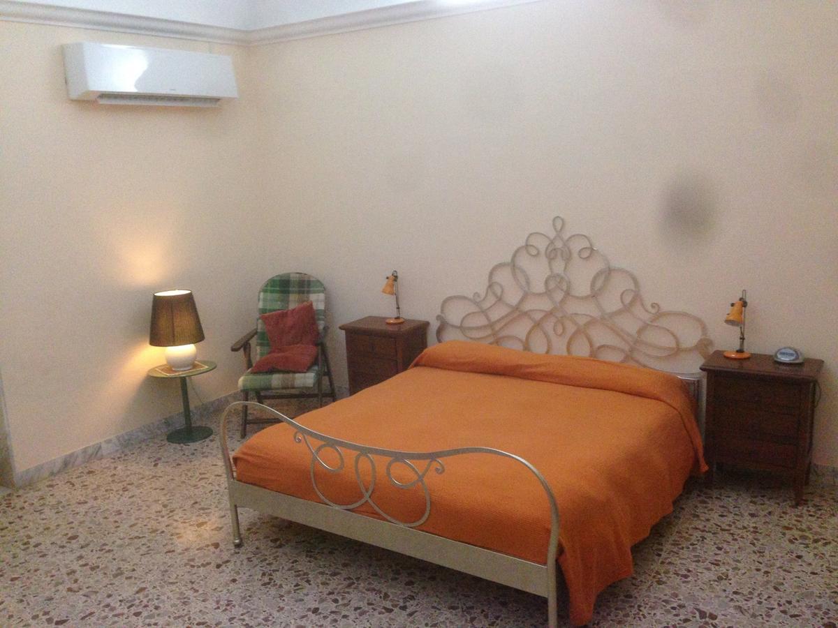 B&B Cavour Torre Maggiore Buitenkant foto